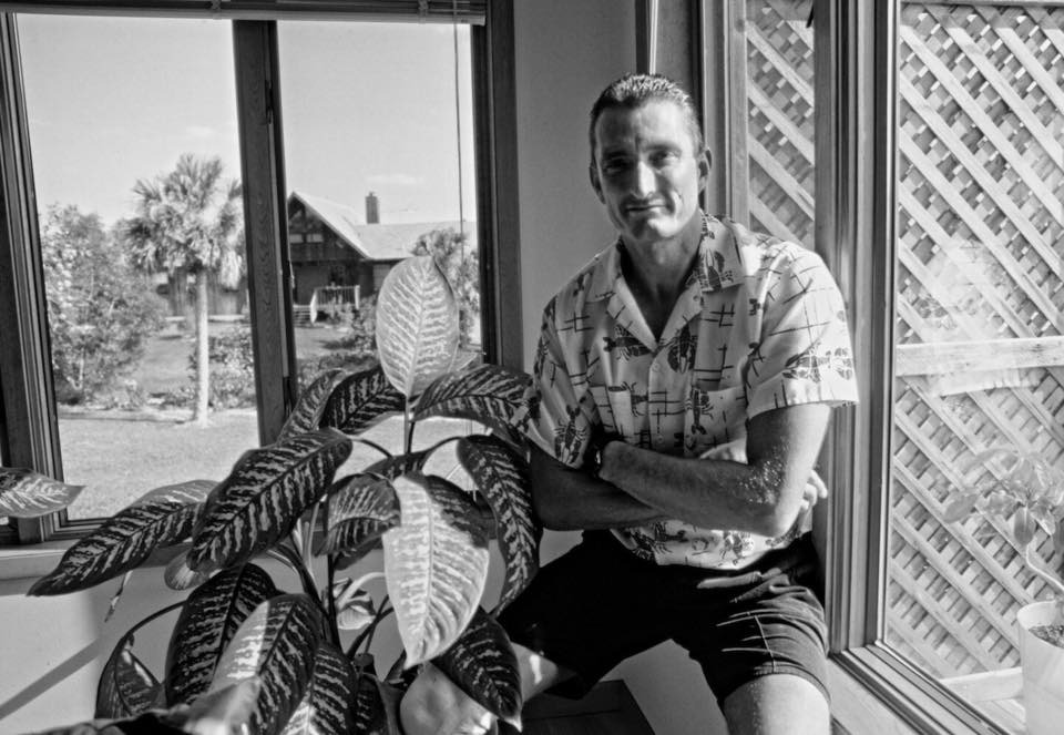 Mike Tabling Mike Tabeling – OLO SURF HISTORY: Centro de Investigación de la ...