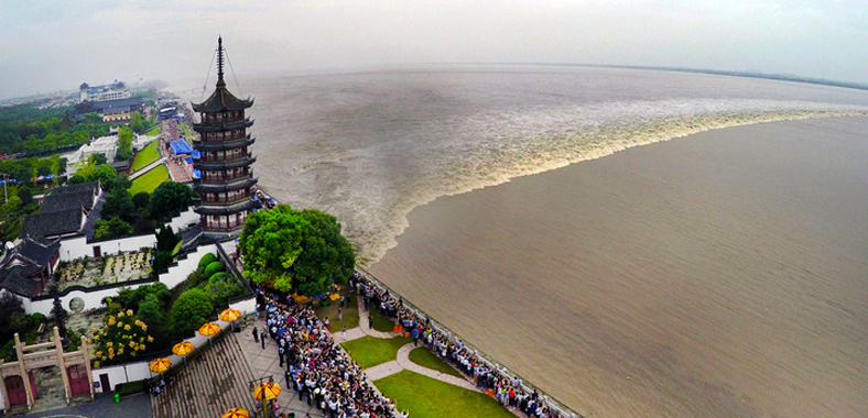 SURF ARCAICO EN CHINA: ¿ANTES QUE EN LA&nbsp;POLINESIA?